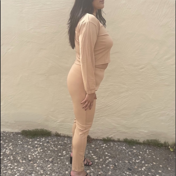 Matching set - Picture 7 of 13